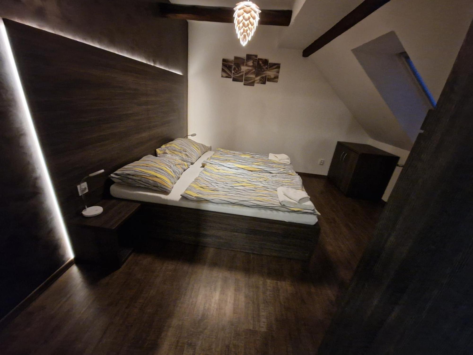 Apartmany Pod Klasterem Kladruby  Екстериор снимка