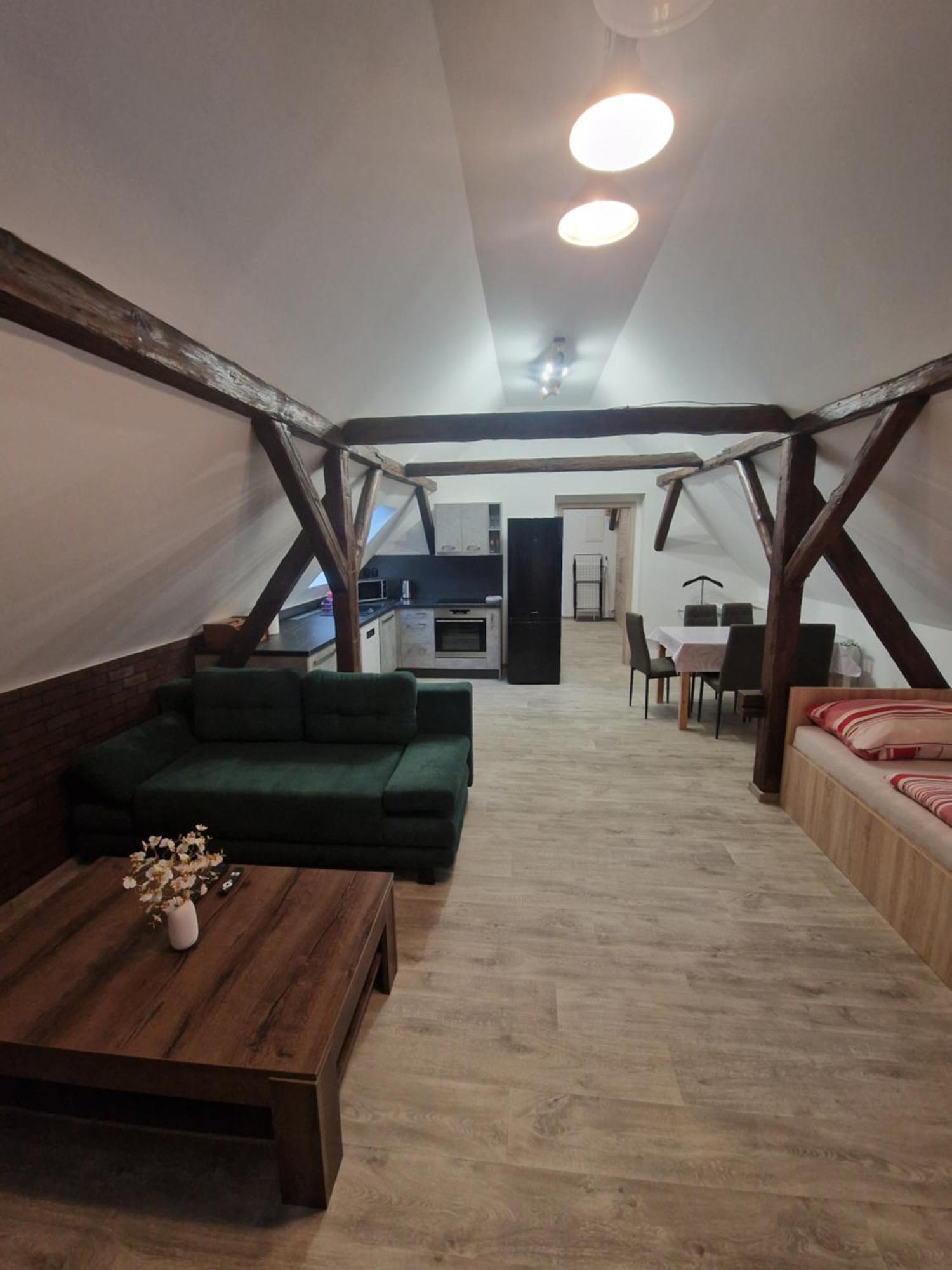 Apartmany Pod Klasterem Kladruby  Екстериор снимка
