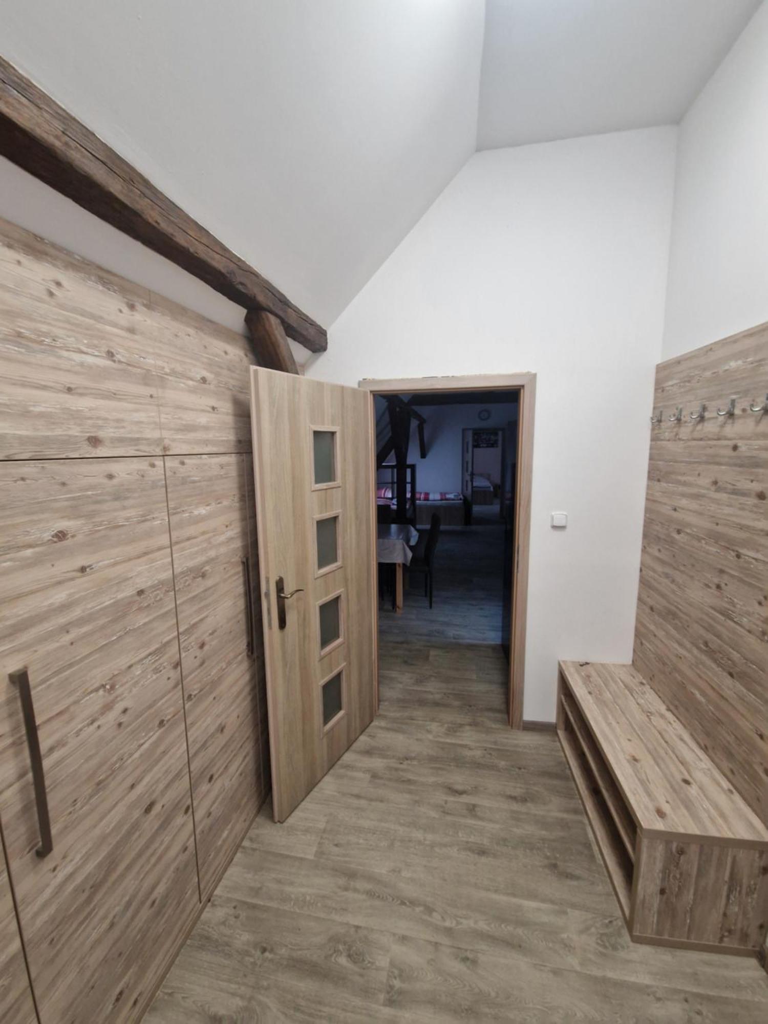 Apartmany Pod Klasterem Kladruby  Екстериор снимка